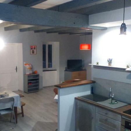 Maison A La Campagne Au Coeur Du Cantal Dept 15 Marmanhac Eksteriør bilde