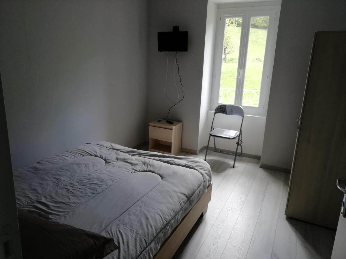 Maison A La Campagne Au Coeur Du Cantal Dept 15 Marmanhac Eksteriør bilde