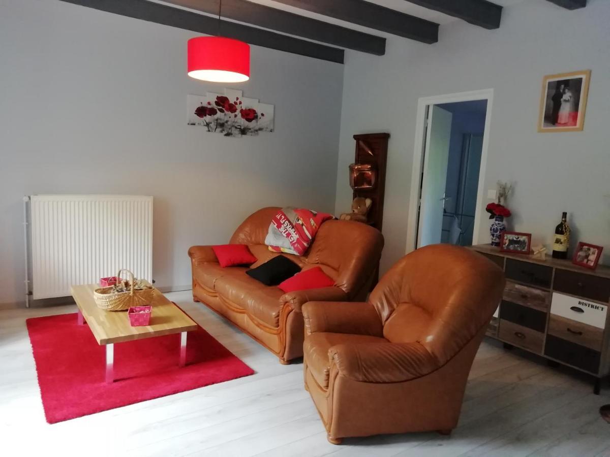 Maison A La Campagne Au Coeur Du Cantal Dept 15 Marmanhac Eksteriør bilde